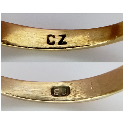 541 - A 9K Yellow Gold, White Zircon Ring. Size M. 3.52g.