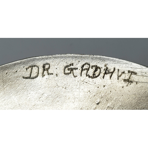 729 - A beuatiful antique Indian silver oval trinket box with full hand-chased flower motif. Total weight ... 