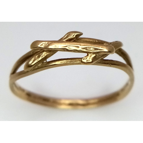 759 - A vintage 9K yellow gold decorative ring. Total weight 1.4G. Size N.