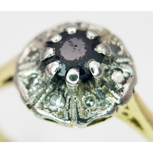 145 - A STUNNING 18K YELLOW GOLD VINTAGE DIAMOND AND SAPPHIRE RING. TOTAL WEIGHT 3.3G. SIZE P. SC 9051