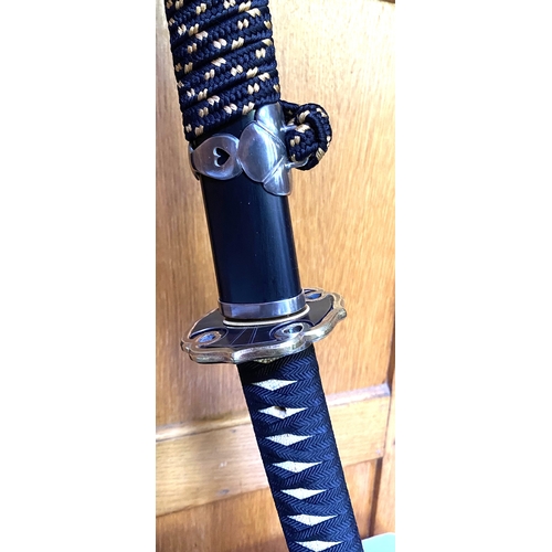 Japanese Sword – Early Muromachi period tachi blade. A 14th century ...