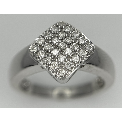 159 - A 14K WHITE GOLD DIAMOND RING. DIAMOND WEIGHT 0.25CT. TOTAL WEIGHT 4G. SIZE J. 8851