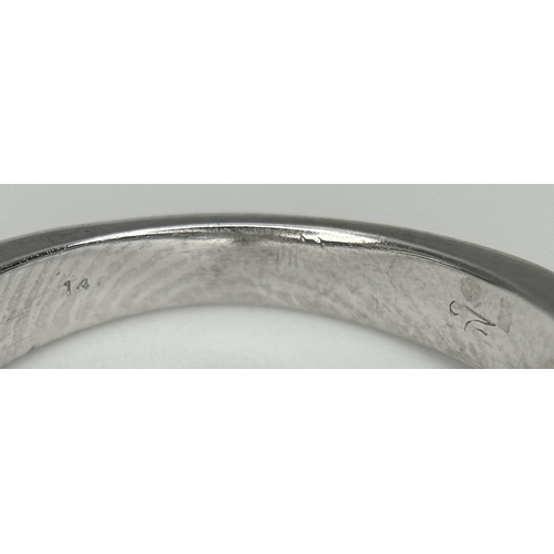 159 - A 14K WHITE GOLD DIAMOND RING. DIAMOND WEIGHT 0.25CT. TOTAL WEIGHT 4G. SIZE J. 8851