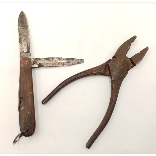 295 - WW2 US Army Signal Corps Line Man’s Pliers & Multi Blade Knife in the leather CS-34 Pouch. UK Mainla... 