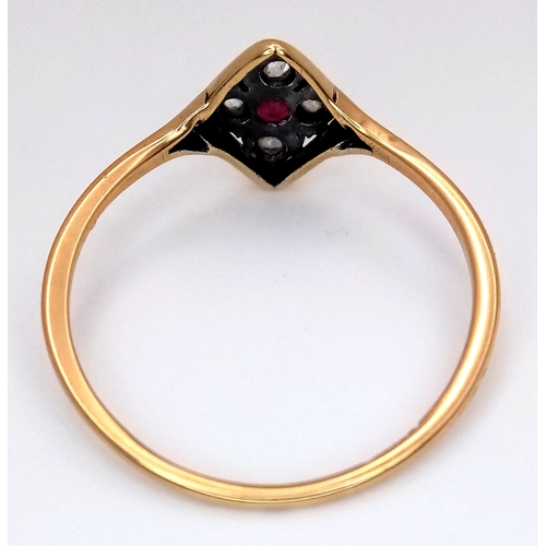 545 - AN 18K YELLOW GOLD VINTAGE DIAMOND AND RUBY RING. TOTAL WEIGHT 1.7G. SIZE T. SC 9048
