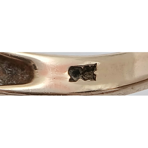 587 - A 9K YELLOW GOLD DIAMOND AND SAPPHIRE RING. TOTAL WEIGHT 2.8G, SIZE F. SC 9064