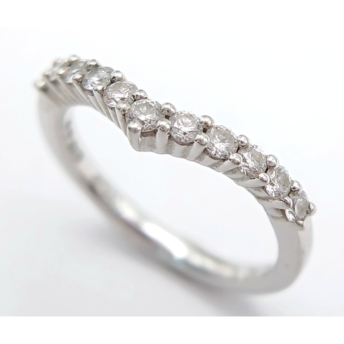 614 - A PLATINUM DIAMOND SET SHAPED BAND RING, 0.26CT DIAMOND WEIGHT. TOTAL WEIGHT 2.8G. SIZE H. 8252
