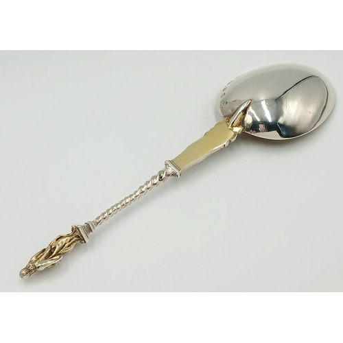 623 - Fully hallmarked 1900  SILVER ANOINTING TABLESPOON. Beautifully decorated and Gilded bowl. Intricate... 