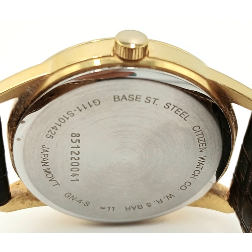 637 - Gentleman’s CITIZEN QUARTZ WRISTWATCH. Serial number 851220041. Finished in gold plated stainless st... 