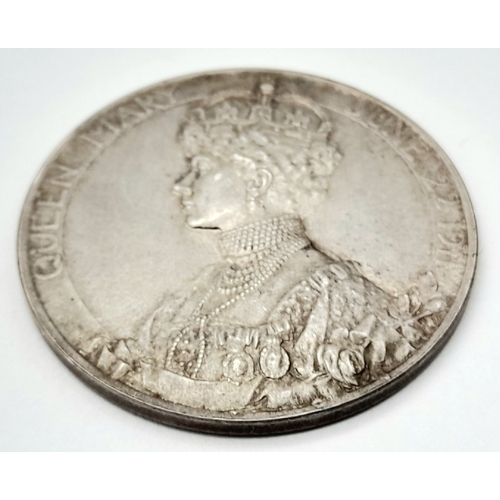 847 - A 1911 George V Official Coronation Silver Medal.