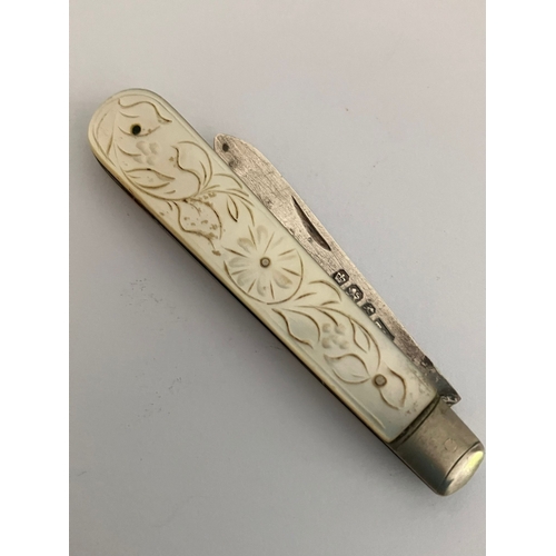 644 - Antique SILVER BLADED FRUIT KNIFE. Beautifully decorated mother-of-pearl handle. Hallmark for Thomas... 