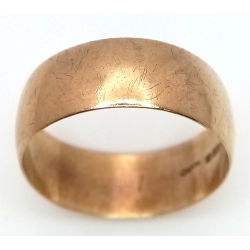 169 - A 9K GOLD GENTS BAND RING .   4gms     size S