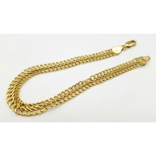 193 - A VERY NICE HERRINGBONE LINK BRACELET IN 9K GOLD .   3.4gms   19cms