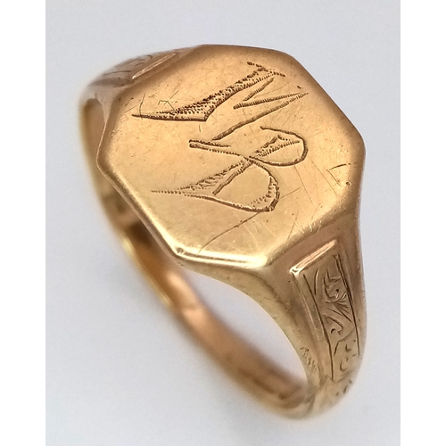 213 - A VINTAGE 9K GOLD GENTS SIGNET RING .   2.9gms    size Q