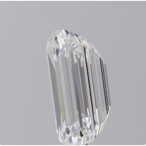 877 - A 2.51ct Emerald cut Lab-Grown Diamond. Color D, clarity VS1. IGI certified. Cert no: LG712565430. M... 
