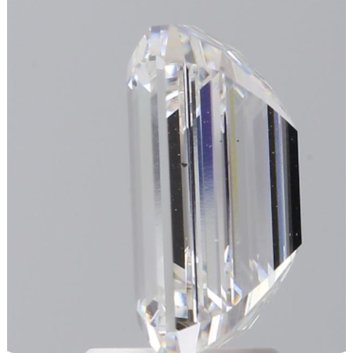 856 - A 3ct Emerald cut Lab-Grown Diamond. Color D, clarity VS2. IGI certified. Cert no: LG719543337. Meas... 