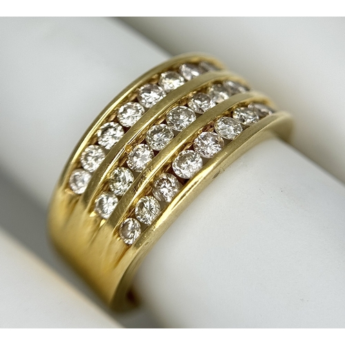 846 - AN 18K YELLOW GOLD TRIPPLE ROW DIAMOND RING. 1CT DIAMOND WEIGHT. TOTAL WEIGHT 7.9G. SIZE O. SPSA 100... 