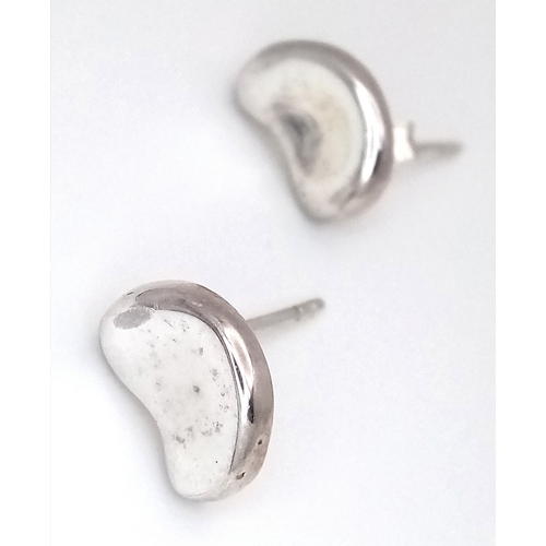 843 - A pair of Tiffany & Co 925 silver bean earrings. Total weight 3.1G. Comes with the dust cover bag.