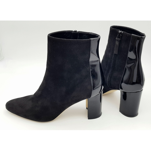 762 - A Pair of Manolo Blahnik Black Suede Ankle Boots with Patent Leather Block Heels. Pointed-toe ankle ... 