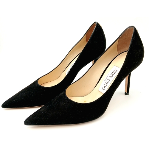 622 - A pair of Jimmy Choo classic black suede pointed Romy heels. Size 35/UK size 2.5. In a good conditio... 