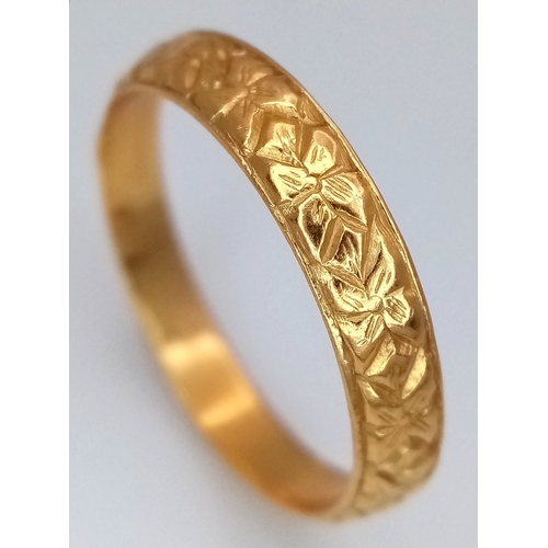 160 - An Antique 22K Yellow Gold (tests as) Band Ring. Geometric pattern design. 4mm width. Size O 1/2. 3.... 