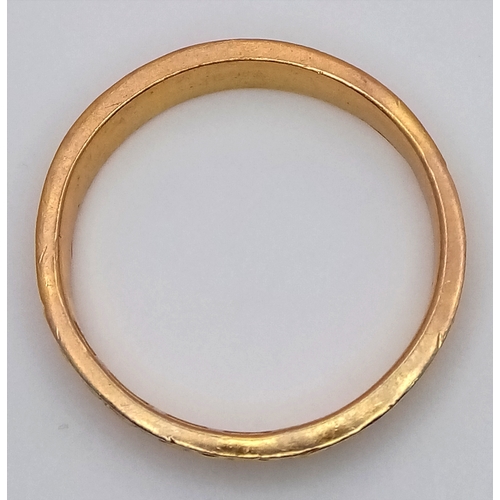160 - An Antique 22K Yellow Gold (tests as) Band Ring. Geometric pattern design. 4mm width. Size O 1/2. 3.... 