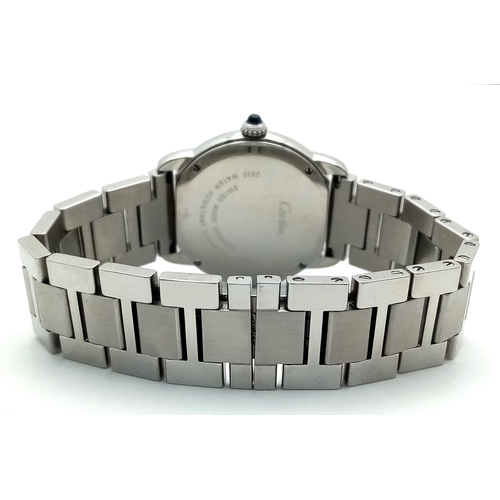 731 - A Ronde de Cartier Solo Diamond Ladies Watch. Stainless steel bracelet and case - 29mm. White dial w... 