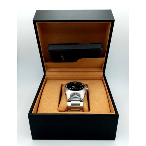 801 - A Bulgari Ergon EG 40S Automatic Gents Watch. Stainless steel bracelet and case - 42mm. Black dial w... 
