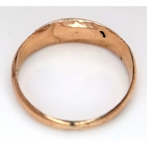 740 - A 9K YELLOW GOLD TURQUOISE AND SEED PEARL SET VINTAGE RING. TOTAL WEIGHT 1.2G. SIZE Q. SC 9030