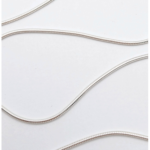 827 - A Ruby Gemstone Pear-Shaped Pendant with a 925 Silver Chain. 4cm and 42cm. Ruby - 50ct. CD-1974.