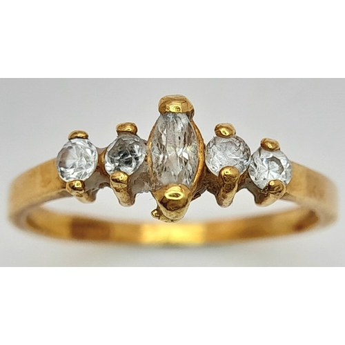 113 - An 18K Yellow Gold White Stone Ring. Size P. 2.68g.