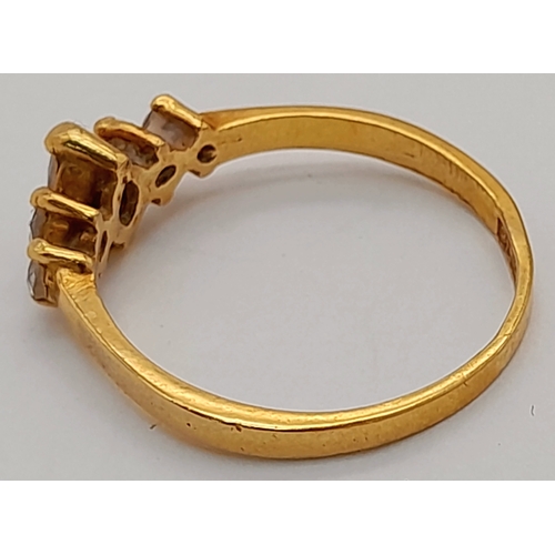 113 - An 18K Yellow Gold White Stone Ring. Size P. 2.68g.