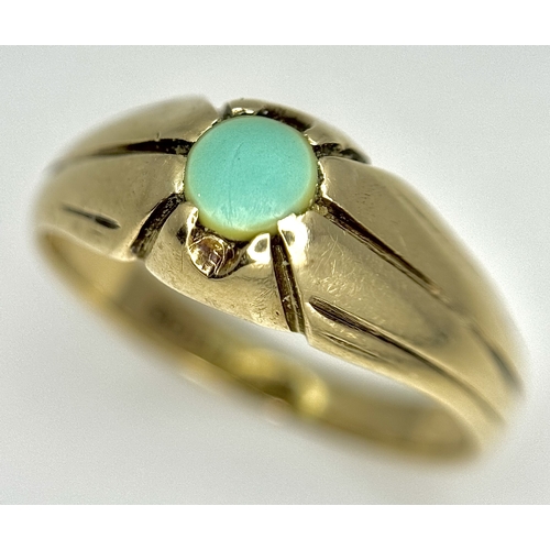 130 - A Vintage 9K Yellow Gold Turquoise Set Ring. Size R. 3.4g.