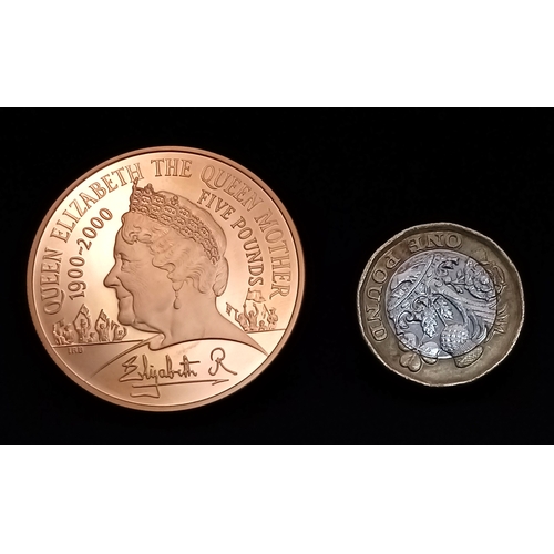 163 - A 2000 The Queen Mother Centenary £5 Gold Proof Crown Coin. 22k gold, 38.61mm diameter, 39.94g. Numb... 
