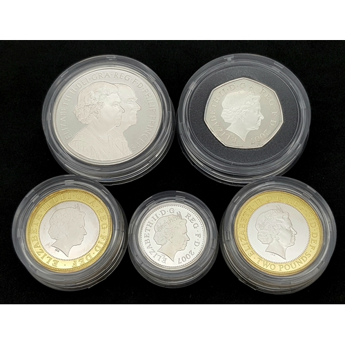 122 - A 2007 United Kingdom Piedfort Silver Proof Five-Coin  Collection. £5 Diamond wedding crown - 58.56g... 