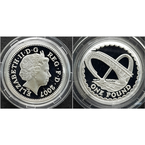 122 - A 2007 United Kingdom Piedfort Silver Proof Five-Coin  Collection. £5 Diamond wedding crown - 58.56g... 