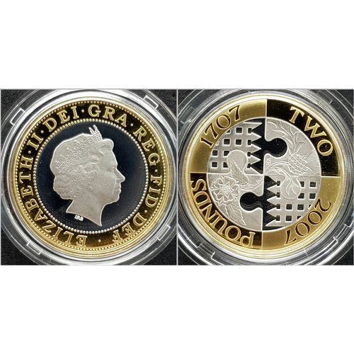 122 - A 2007 United Kingdom Piedfort Silver Proof Five-Coin  Collection. £5 Diamond wedding crown - 58.56g... 