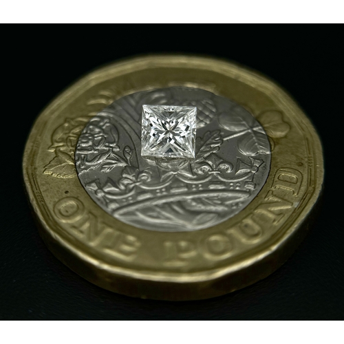 136 - A Loose, Natural Princess Cut 0.373ct Diamond. VVS2 clarity, I colour. IDL certificate.