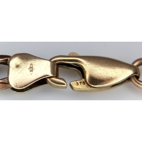71 - An Italian 9K Yellow Gold Figaro Link Bracelet. 18cm. 6.75g.