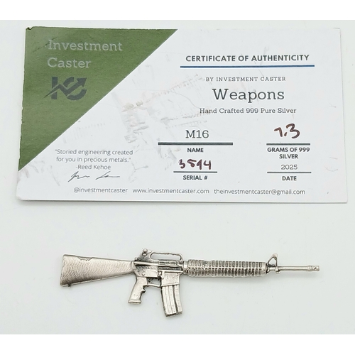 725 - A Hand-Crafted Fine Silver Certificated Model and/or Pendant of an M16 Rifle. Crafted in 2005. 7.3 G... 