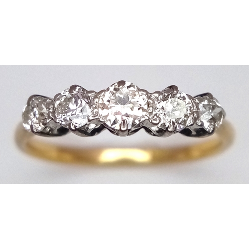 96 - AN 18K YELLOW GOLD VINTAGE OLD CUT DIAMOND 5 STONE RING. 0.65CTW. 2.3G. SIZE N. 9789