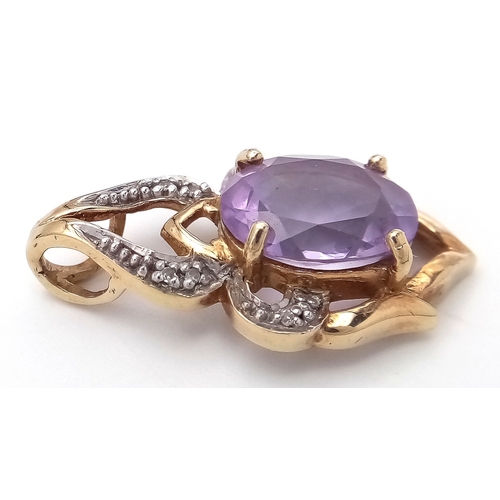 63 - Beautiful 9 CARAT GOLD, AMETHYST and DIAMOND PENDANT. 4.2 Grams. 3.0 cm.