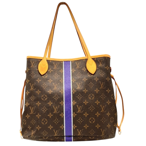 153 - A Louis Vuitton Neverfull Tote Bag. Monogram coated canvas exterior with leather trim, two straps an... 