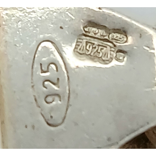 747 - A STERLING SILVER HEAVY CURB BRACELET. 24.5CM LENGTH. 58.1G. 8541-1.