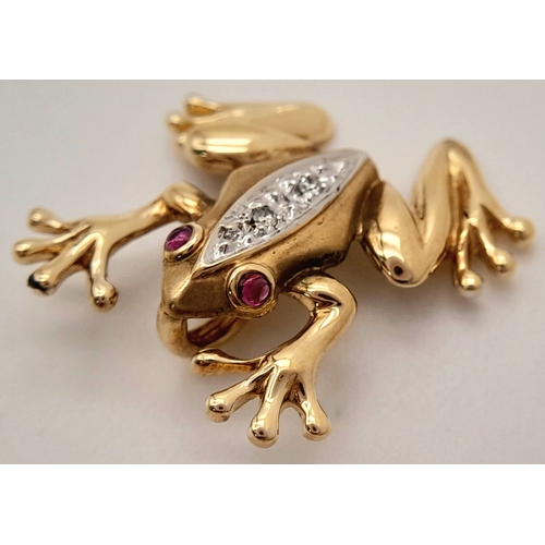 768 - A 9K YELLOW GOLD DIAMOND AND RUBY SET FROG PENDANT. 1.7G. REF - SC-4018.