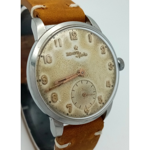 36 - A Vintage Zenith Sporto Mechanical Watch. Synthetic brown strap. Stainless steel case - 35mm. Patina... 