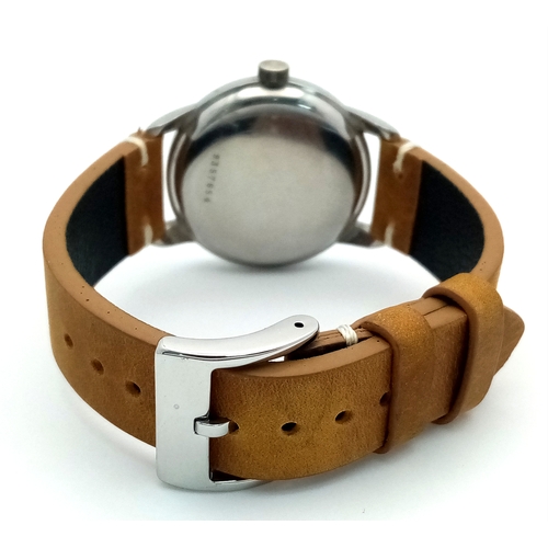 36 - A Vintage Zenith Sporto Mechanical Watch. Synthetic brown strap. Stainless steel case - 35mm. Patina... 