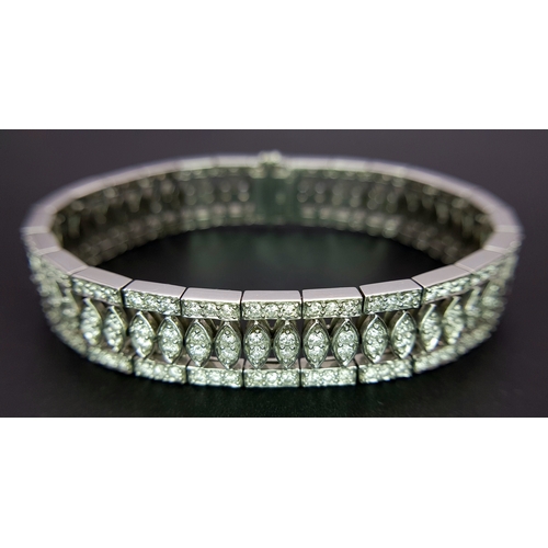 55 - 18K WHITE GOLD DIAMOND SET BRACELET, TOTAL 5.20CT DIAMONDS APPROX, TOTAL WEIGHT 39G BEAUTIFULLY MADE... 