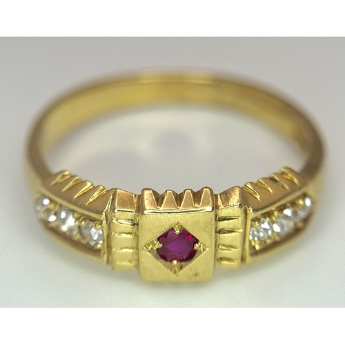 117 - AN 18K YELLOW GOLD VINTAGE DIAMOND AND RUBY RING. 3.4G. SIZE P. SC6084.