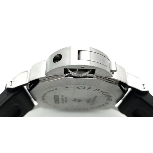 99 - A PANERAI LUMINOR, THE FAVOURITE WATCH OF PRO FOOTBALLERS , COMING ON A RUBBER DIVING STRAP AND WITH... 